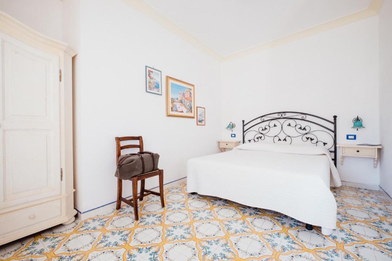 B&B Orto Paradiso Мінорі Екстер'єр фото